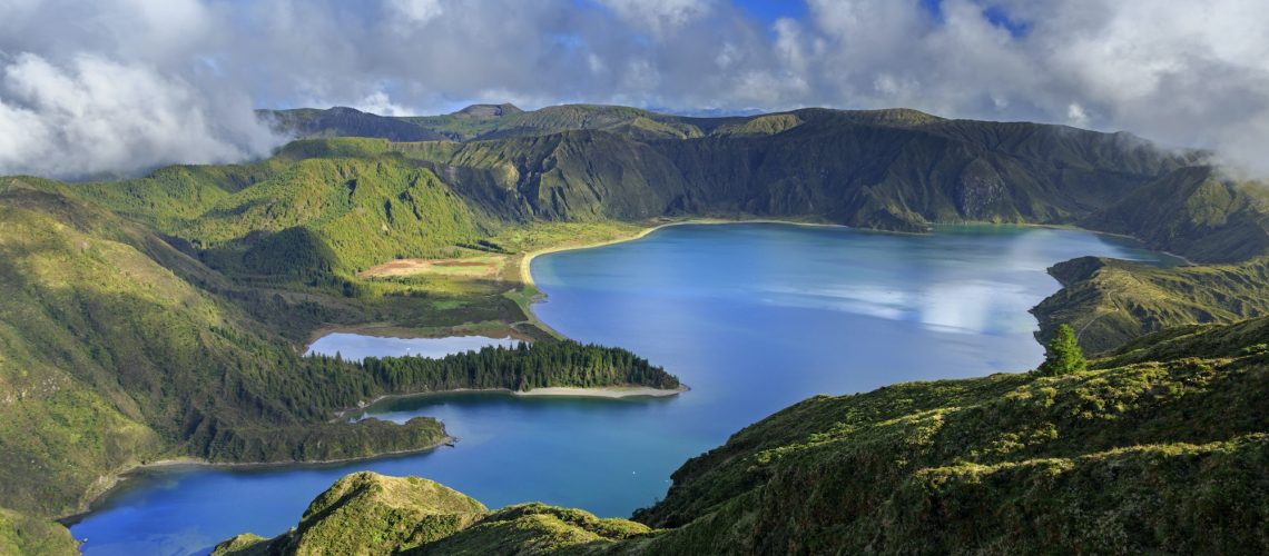 Lagoa do Fogo and green valley on San Miguel island